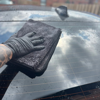 AKUMA LABS Oni premium car drying towel on rear windscreen